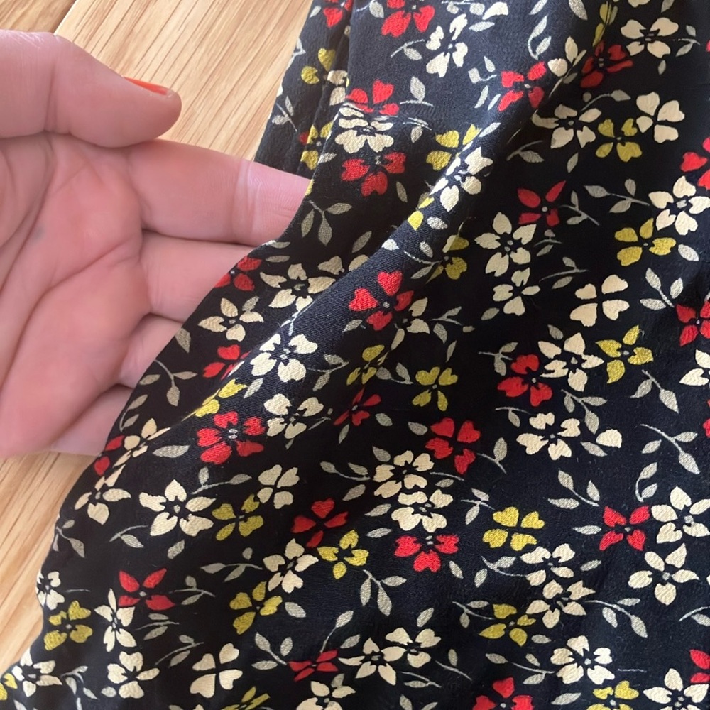 J. Crew Black button down sun Dress with Floral Pattern sz 2 - Picture 4 of 6